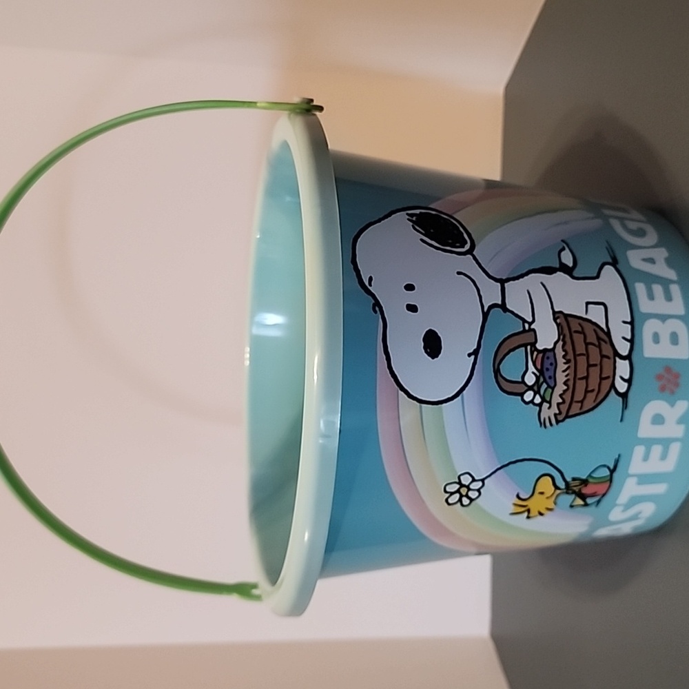 PEANUTS plastic Easter bucket